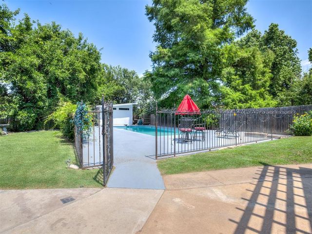 504 Jean Marie Drive, Norman, OK 73069