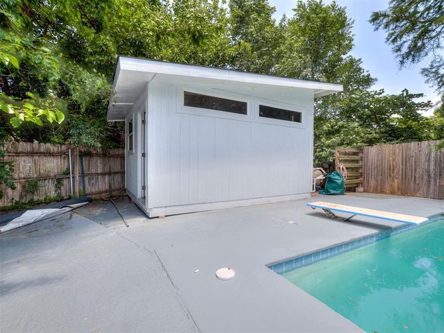 504 Jean Marie Drive, Norman, OK 73069