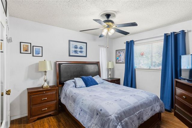 6434 Revolution Dr, Corpus Christi, TX 78413