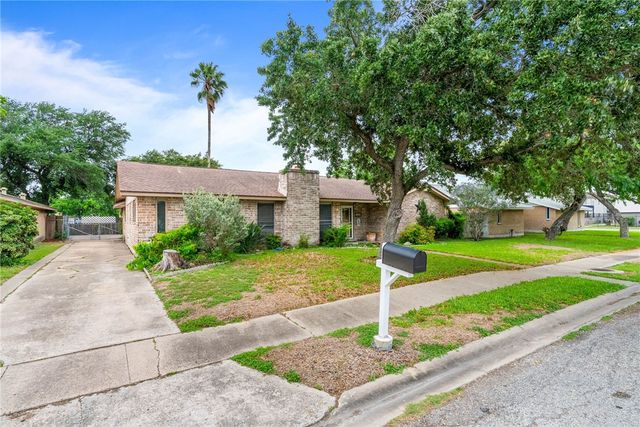 6434 Revolution Dr, Corpus Christi, TX 78413