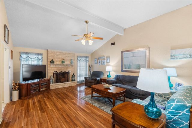 6434 Revolution Dr, Corpus Christi, TX 78413