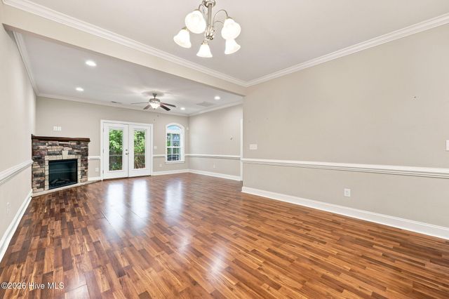 1676 Cambria Drive B, Greenville, NC 27834