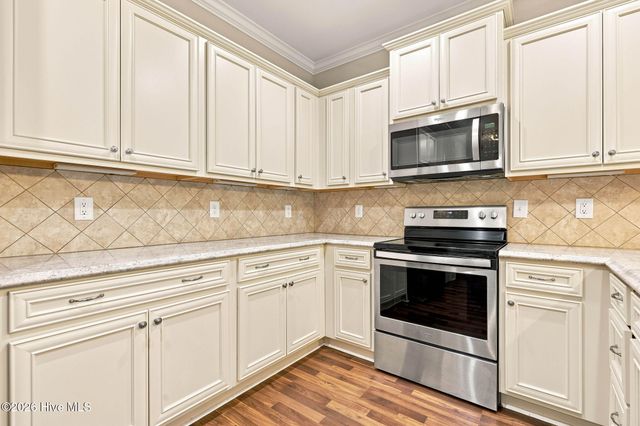 1676 Cambria Drive B, Greenville, NC 27834