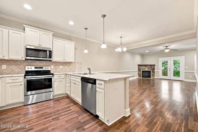 1676 Cambria Drive B, Greenville, NC 27834