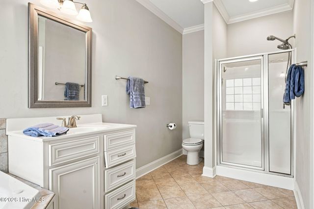 1676 Cambria Drive B, Greenville, NC 27834