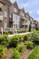 202 Porter Village Cir, Nashville, TN 37206