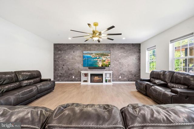 13722 FORBES MEADOW PL, Bryantown, MD 20617