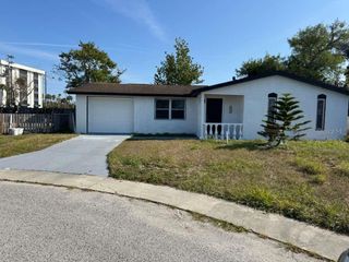 2712 APIA PLACE, Holiday, FL 34691