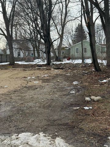 142 Charles Street, Elk Rapids, MI 49629