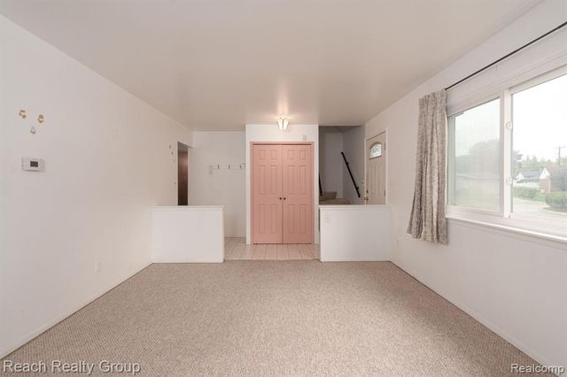 200 Clinton River Court, Mount Clemens, MI 48043