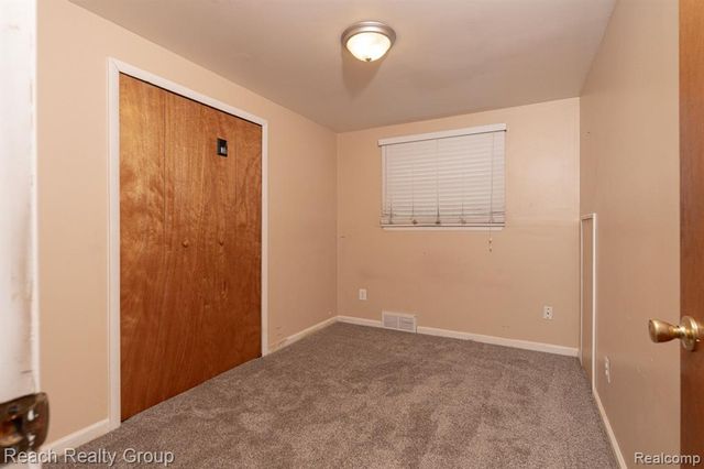200 Clinton River Court, Mount Clemens, MI 48043