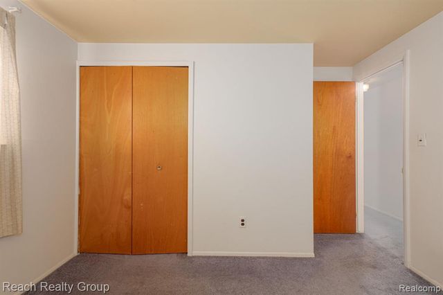 200 Clinton River Court, Mount Clemens, MI 48043