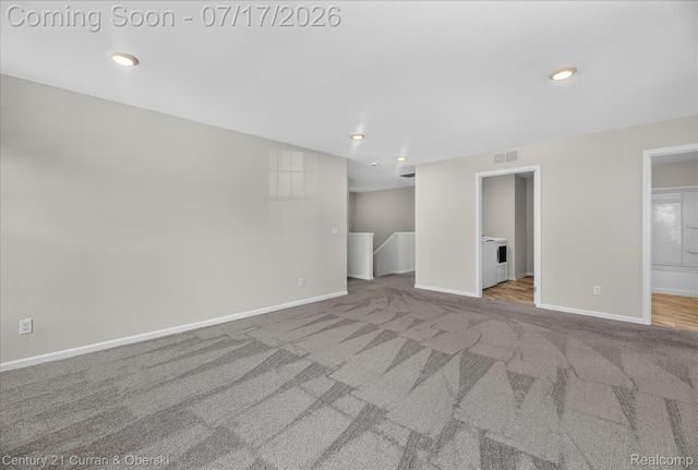 8404 Capstone Drive, White Lake Charter Township, MI 48386