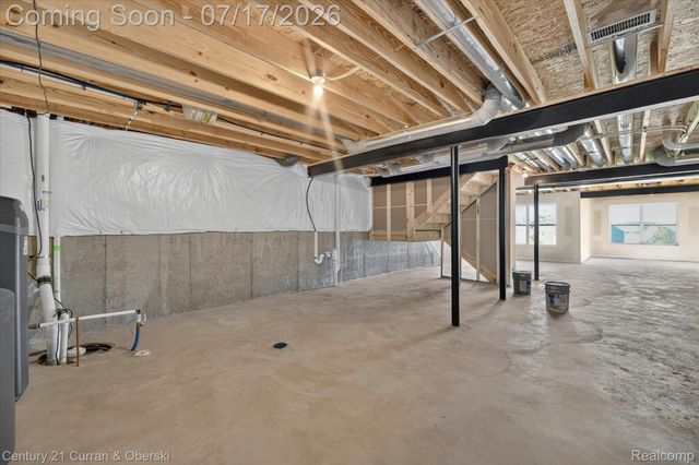 8404 Capstone Drive, White Lake Charter Township, MI 48386