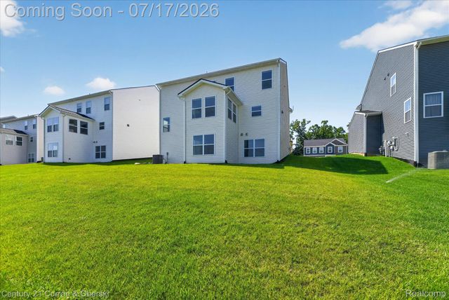 8404 Capstone Drive, White Lake Charter Township, MI 48386