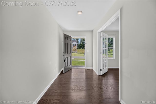 8404 Capstone Drive, White Lake Charter Township, MI 48386