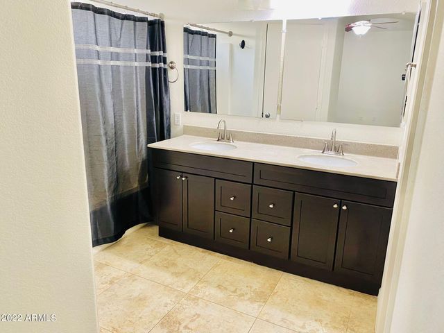 4619 E St John Road, Phoenix, AZ 85032