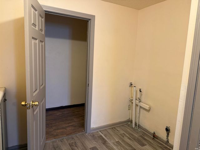 927 S Main Street, Kendallville, IN 46755