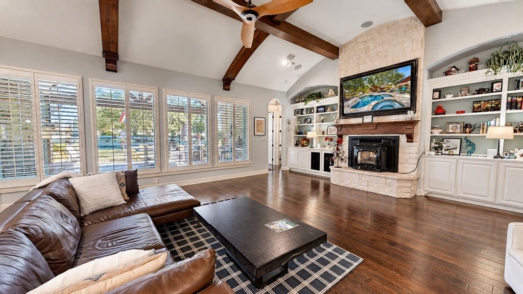 1729 Bent Tree Court, Granbury, TX 76049 — photo 5