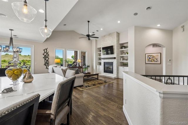 2431 S Xenon Way, Lakewood, CO 80228