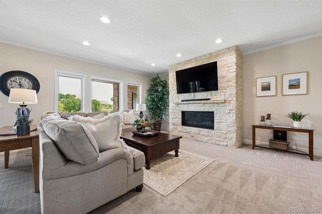 2431 S Xenon Way, Lakewood, CO 80228