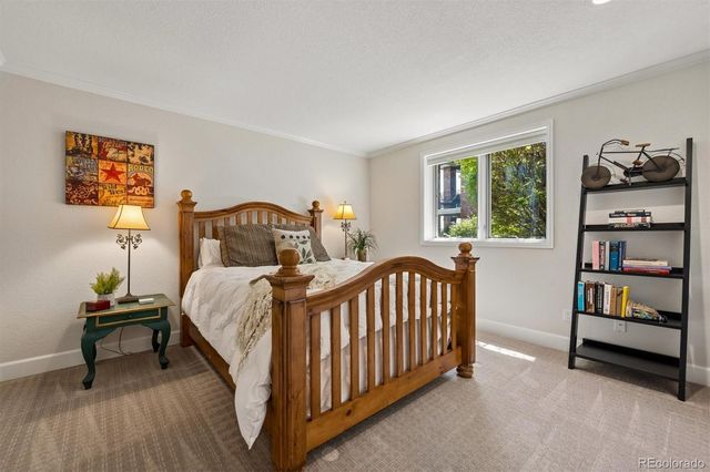 2431 S Xenon Way, Lakewood, CO 80228