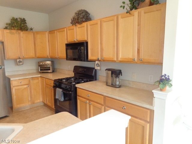 9345 Norwich Place, North Ridgeville, OH 44039