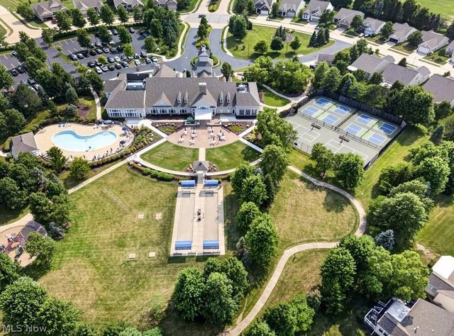 9345 Norwich Place, North Ridgeville, OH 44039
