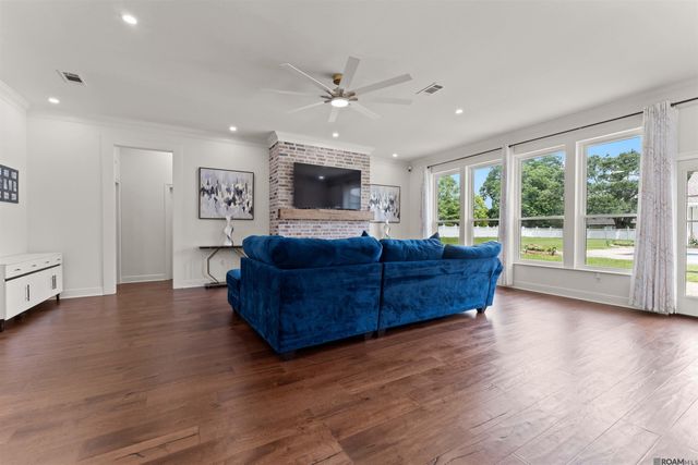 37258 Perkins Rd, Prairieville, LA 70769