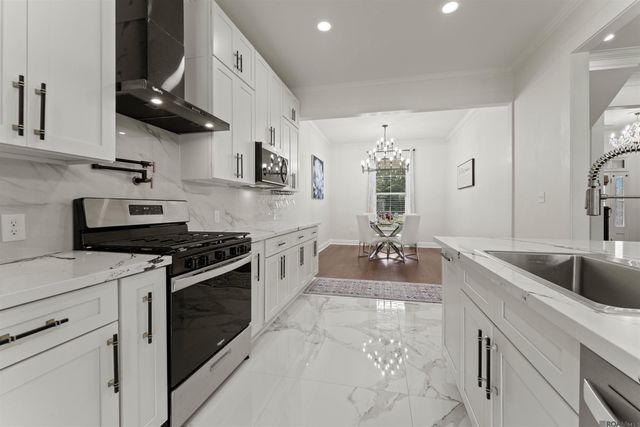 37258 Perkins Rd, Prairieville, LA 70769