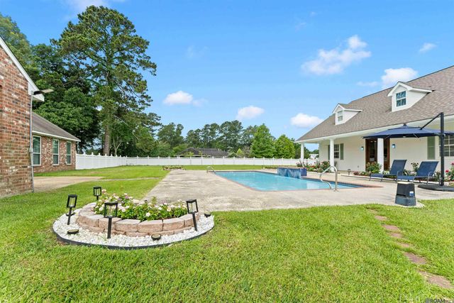 37258 Perkins Rd, Prairieville, LA 70769