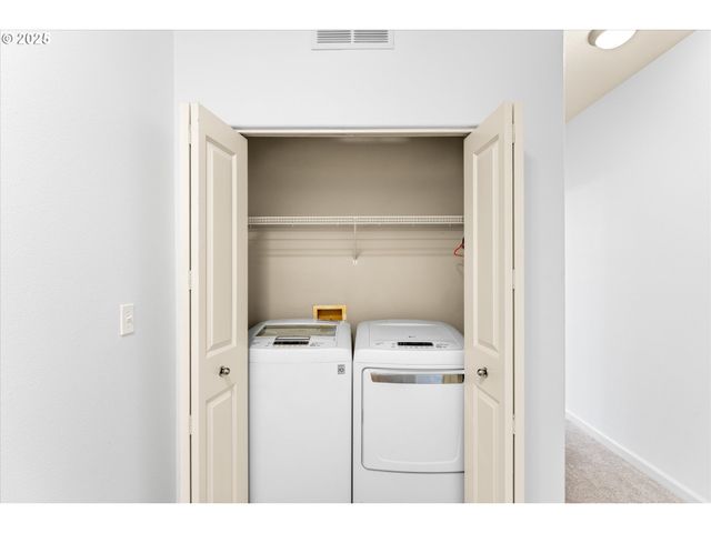 1050 Sw 170TH Ave 201, Beaverton, OR 97003