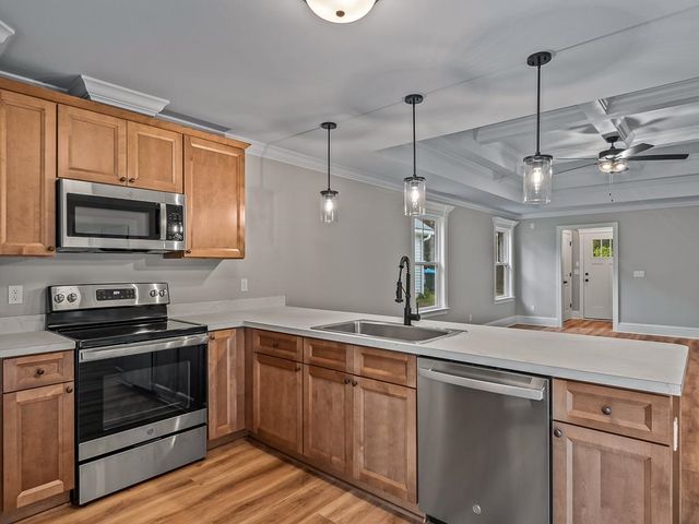 98 Kiowa Trail, Crawfordville, FL 32327