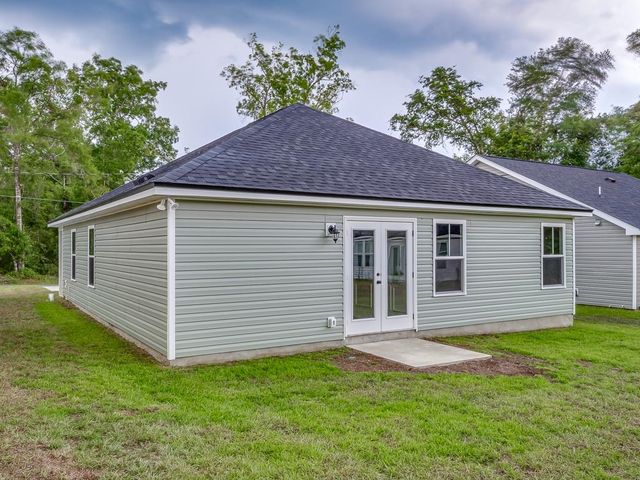 98 Kiowa Trail, Crawfordville, FL 32327