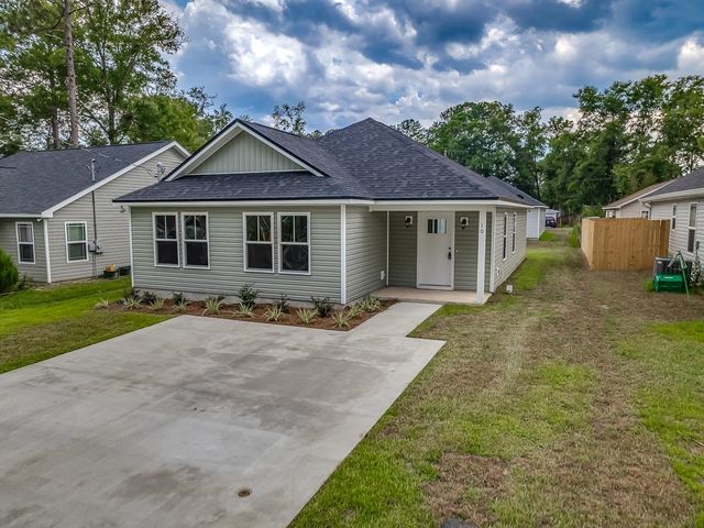 98 Kiowa Trail, Crawfordville, FL 32327