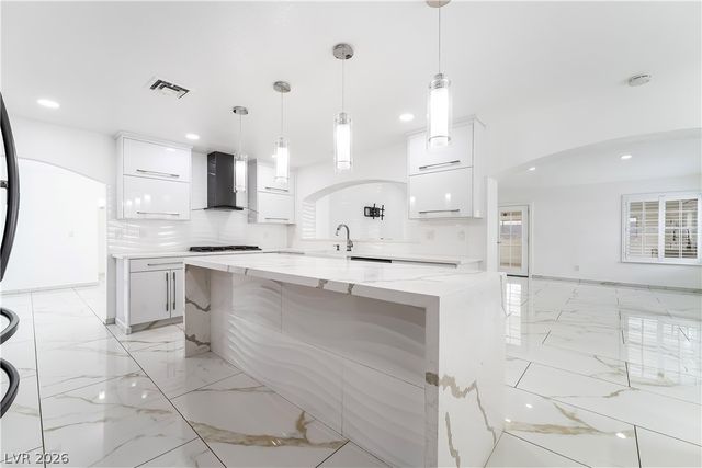 3160 East Viking Road, Las Vegas, NV 89121