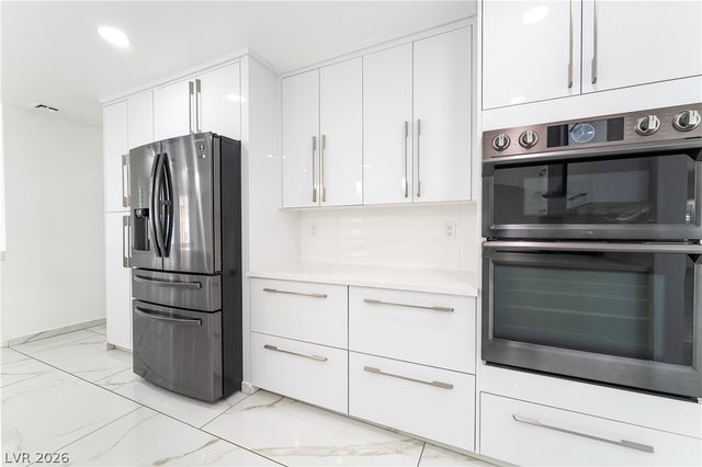 3160 East Viking Road, Las Vegas, NV 89121