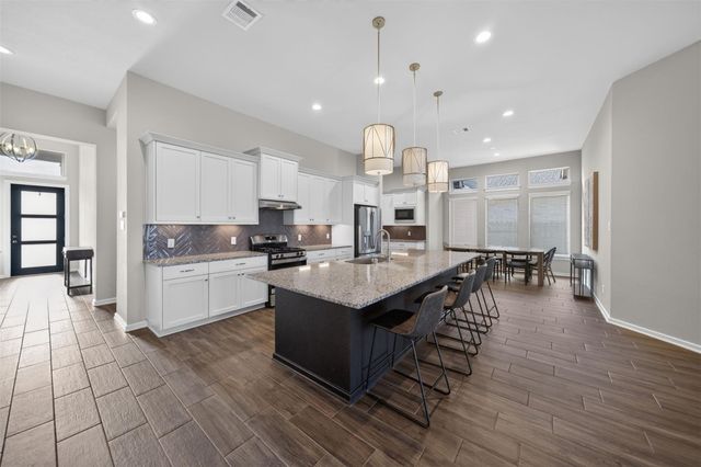12423 Washington Way, Tomball, TX 77375