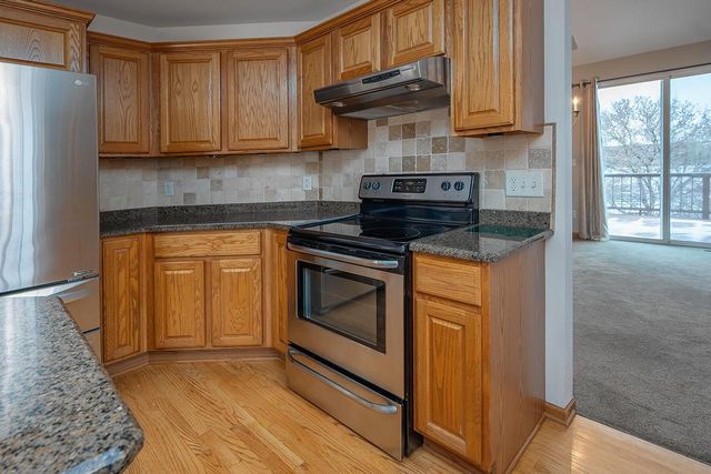 1632 Auburn COURT, Waukesha, WI 53189