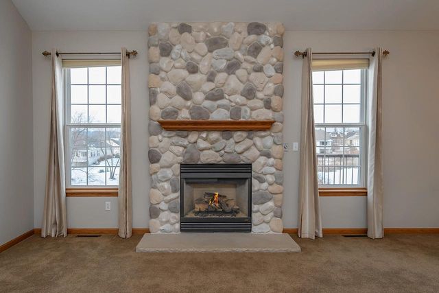 1632 Auburn COURT, Waukesha, WI 53189