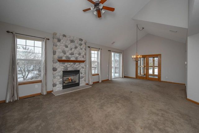 1632 Auburn COURT, Waukesha, WI 53189