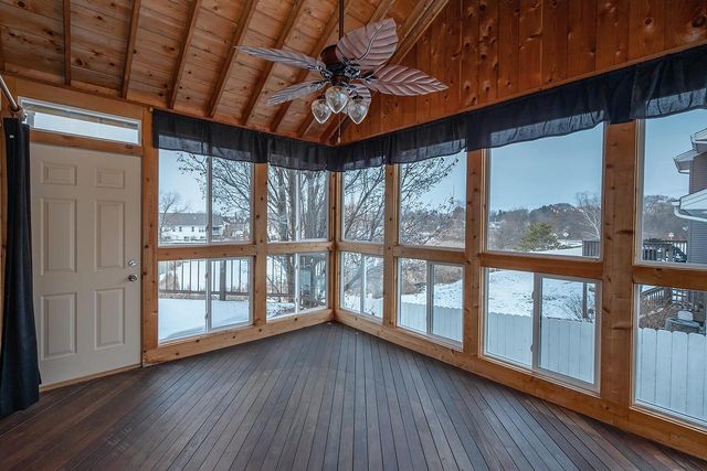 1632 Auburn COURT, Waukesha, WI 53189