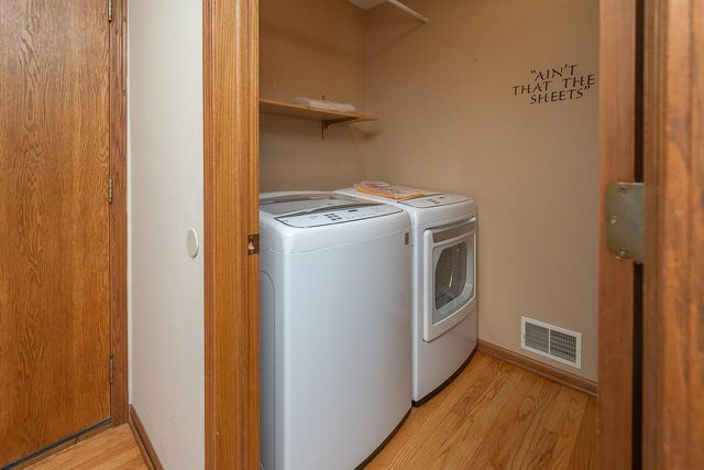 1632 Auburn COURT, Waukesha, WI 53189