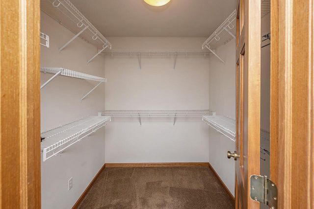 1632 Auburn COURT, Waukesha, WI 53189