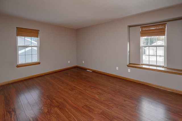 1632 Auburn COURT, Waukesha, WI 53189