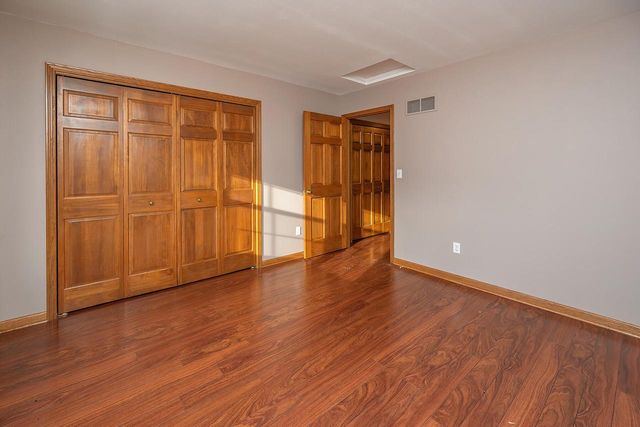 1632 Auburn COURT, Waukesha, WI 53189