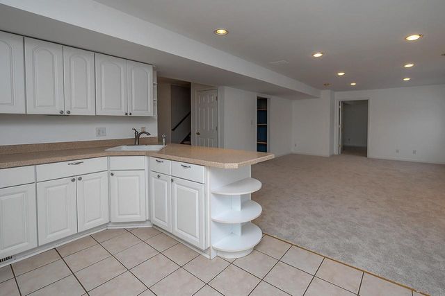 1632 Auburn COURT, Waukesha, WI 53189