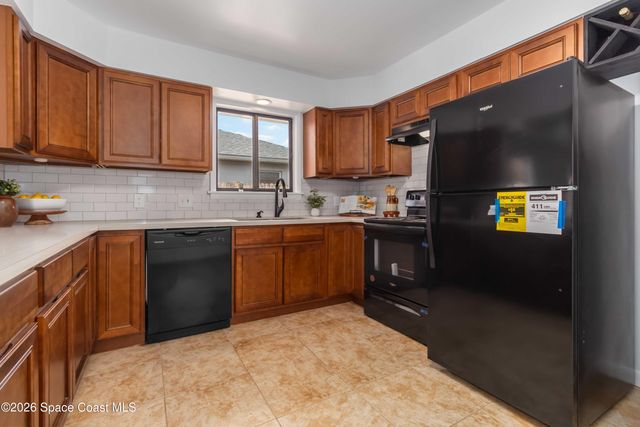 21 Branch Street, Melbourne, FL 32901