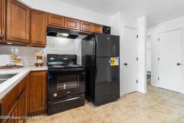 21 Branch Street, Melbourne, FL 32901