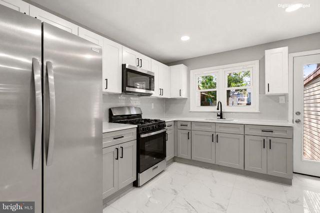 212 W VIRGINIA RD, Browns Mills, NJ 08015